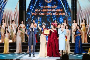 Top8_DUY (18)