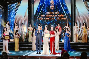 Top8_DUY (25)